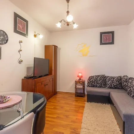 Galerius Kis Apartman By Bltn * Siófok